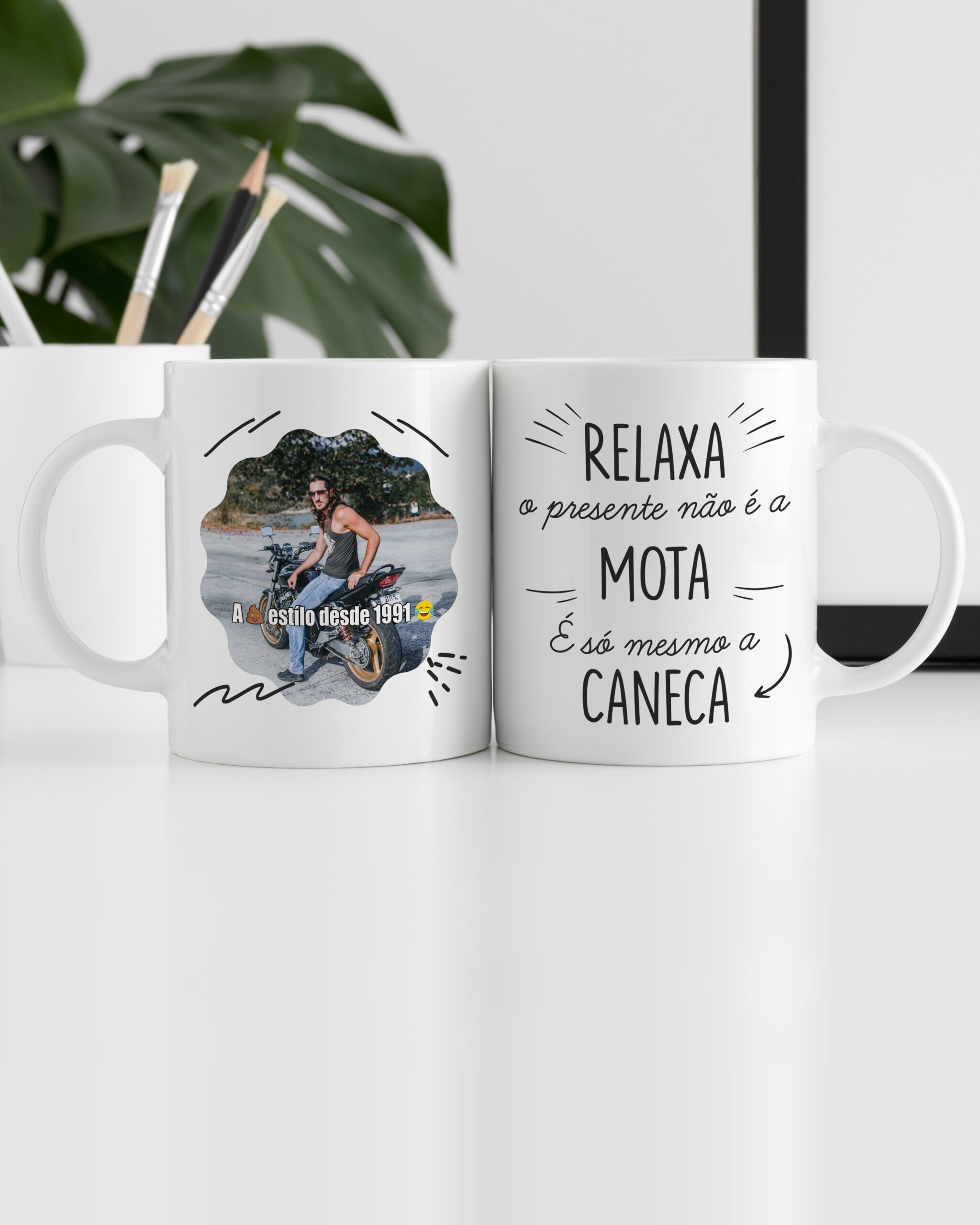 Caneca Relaxa o Presente Não é a Mota