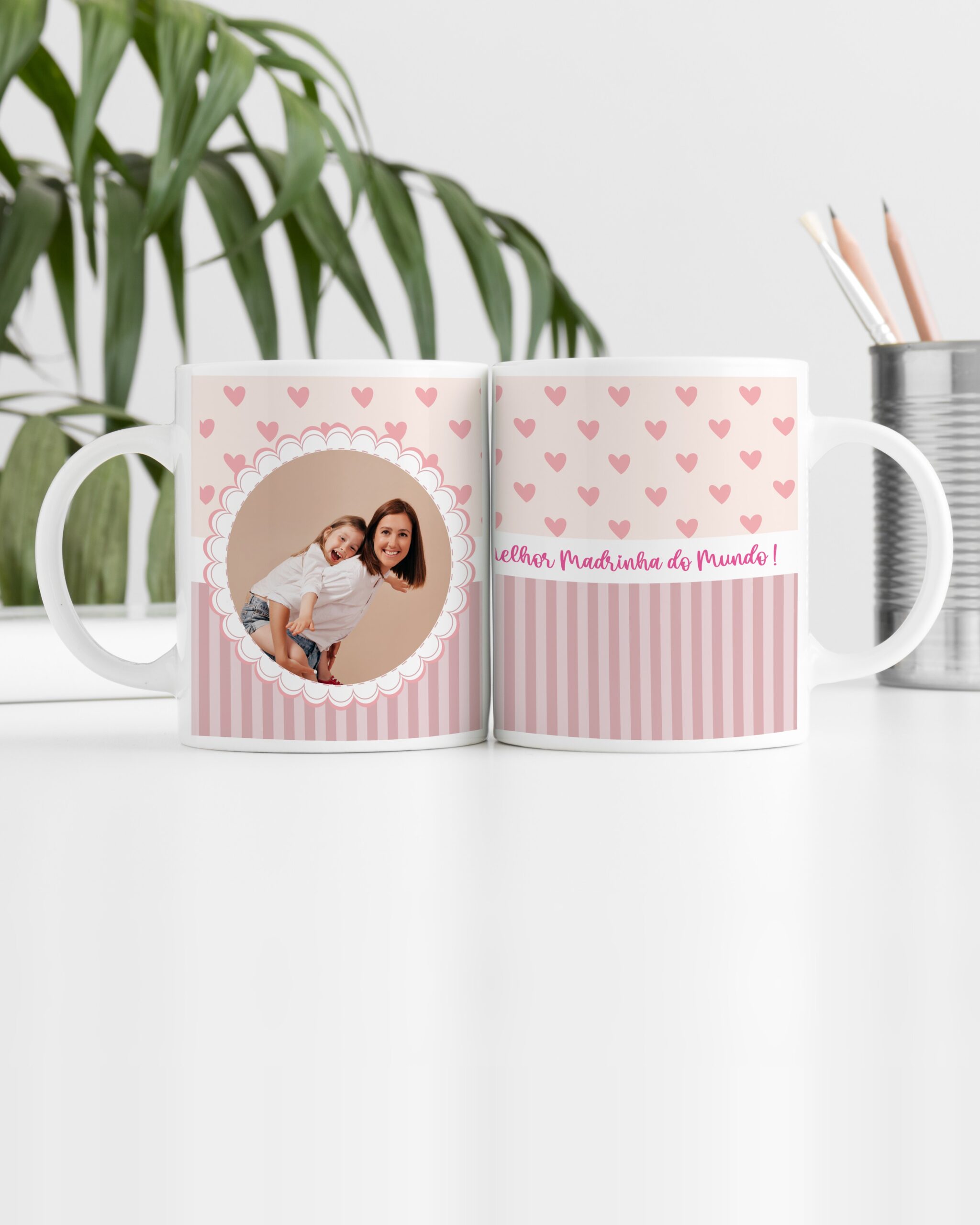 Caneca Melhor Madrinha do Mundo Corações